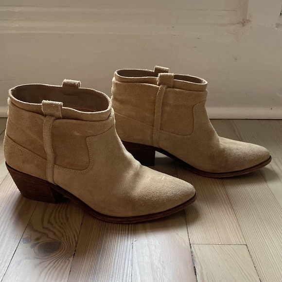 Joie Ajax Booties Tan Size EU 38 US 8 - Picture 4 of 7